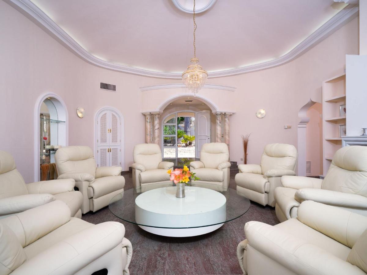 Villa Luxemburg Fanadix Esterno foto